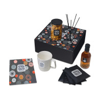 Подарочный набор «Re:y. Treat» с кружкой, сиропом и попкорном